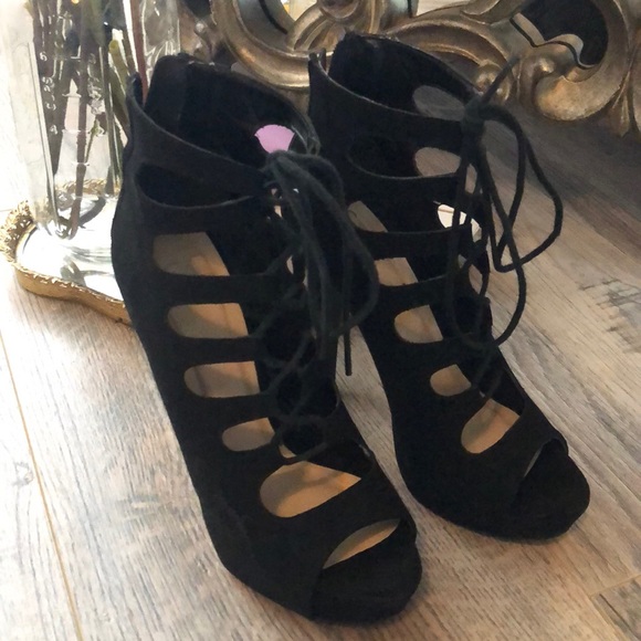 Suede Black lace up heels - Picture 1 of 6